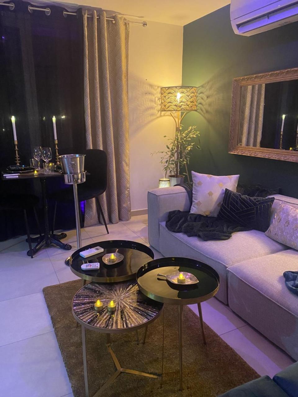 La Suite De Charme Du Mas De La Fontaine De Jonquier Avec Spa Privatif เซกูเรต์ ภายนอก รูปภาพ