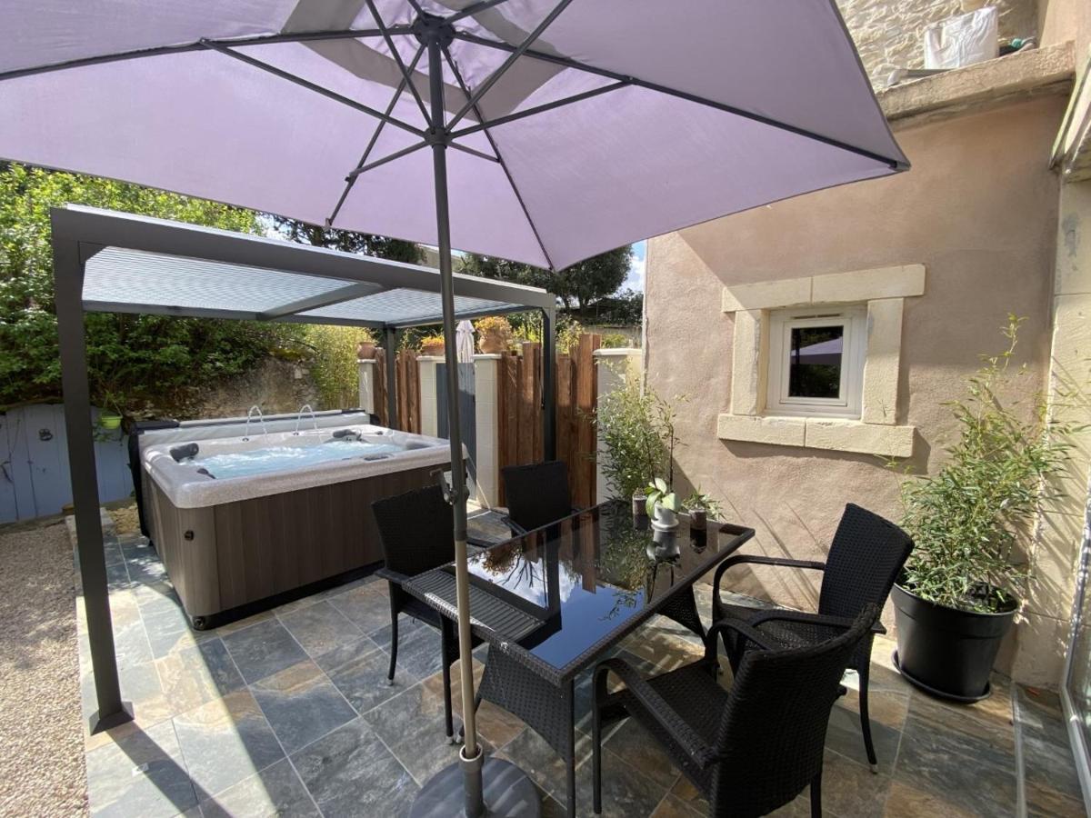 La Suite De Charme Du Mas De La Fontaine De Jonquier Avec Spa Privatif เซกูเรต์ ภายนอก รูปภาพ